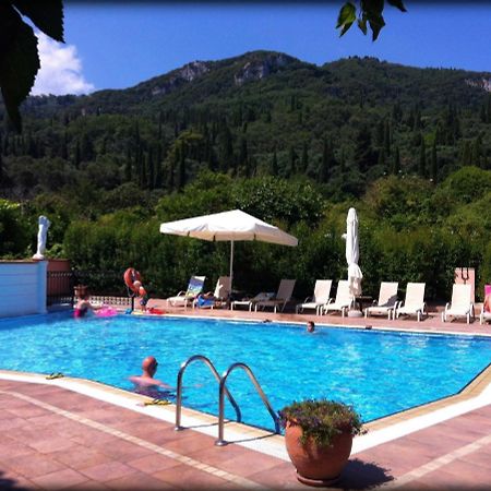 Apartments Corfu Sun Pool Side Benitses  Bagian luar foto